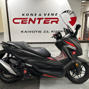 Honda Forza vm. 2022 84-FLA
