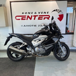 Honda VFR vm. 2011 83-XCB