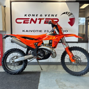 KTM 250 vm. 2025 26-FMI