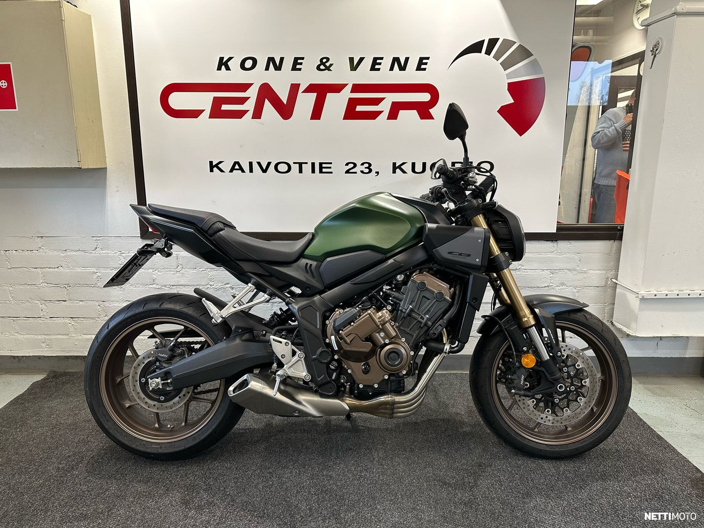Honda CB vm. 2025 29-FMB